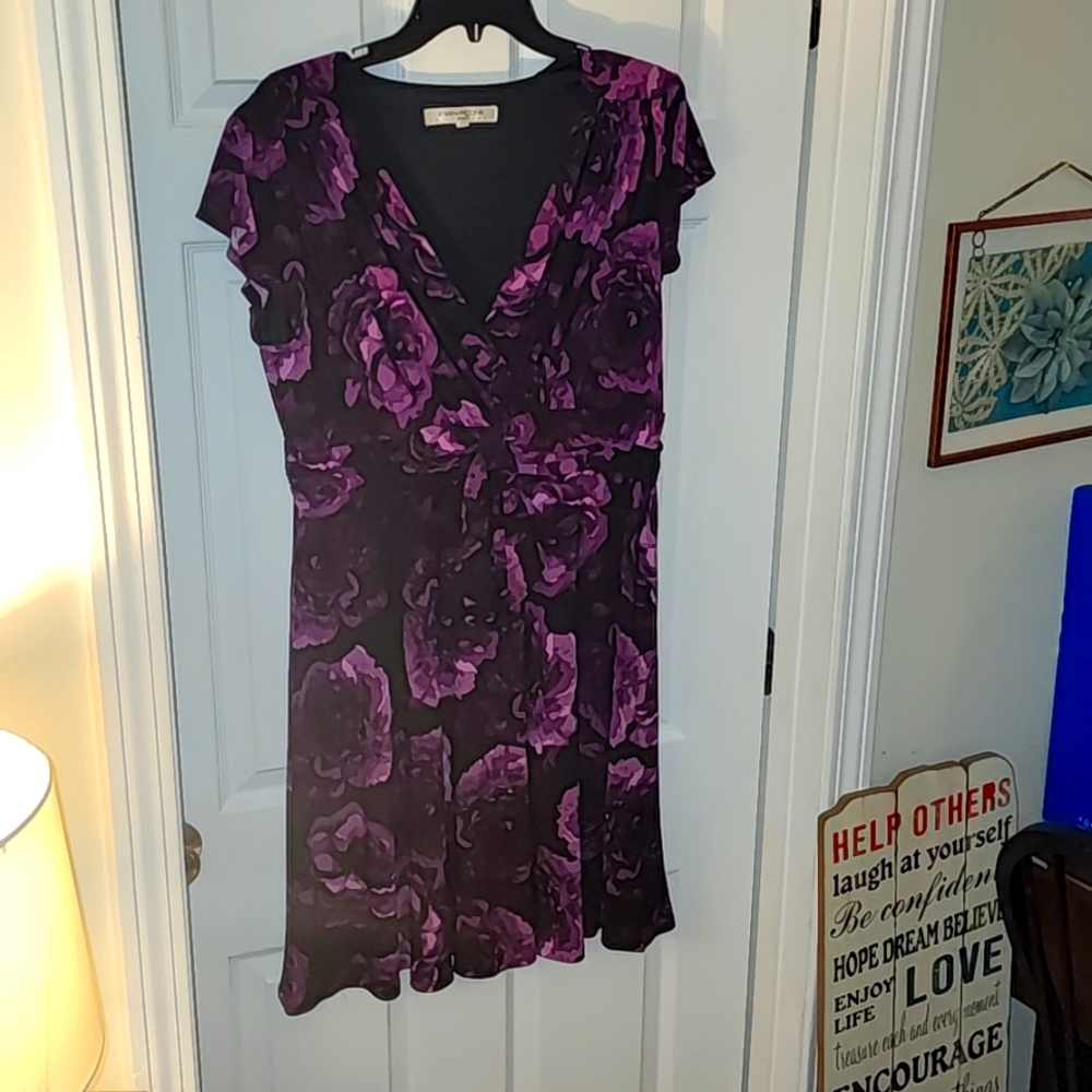 Evan-Picone Fit & Flare Dress Womens SIZE 16 Purple Floral V-Neck Knee Length